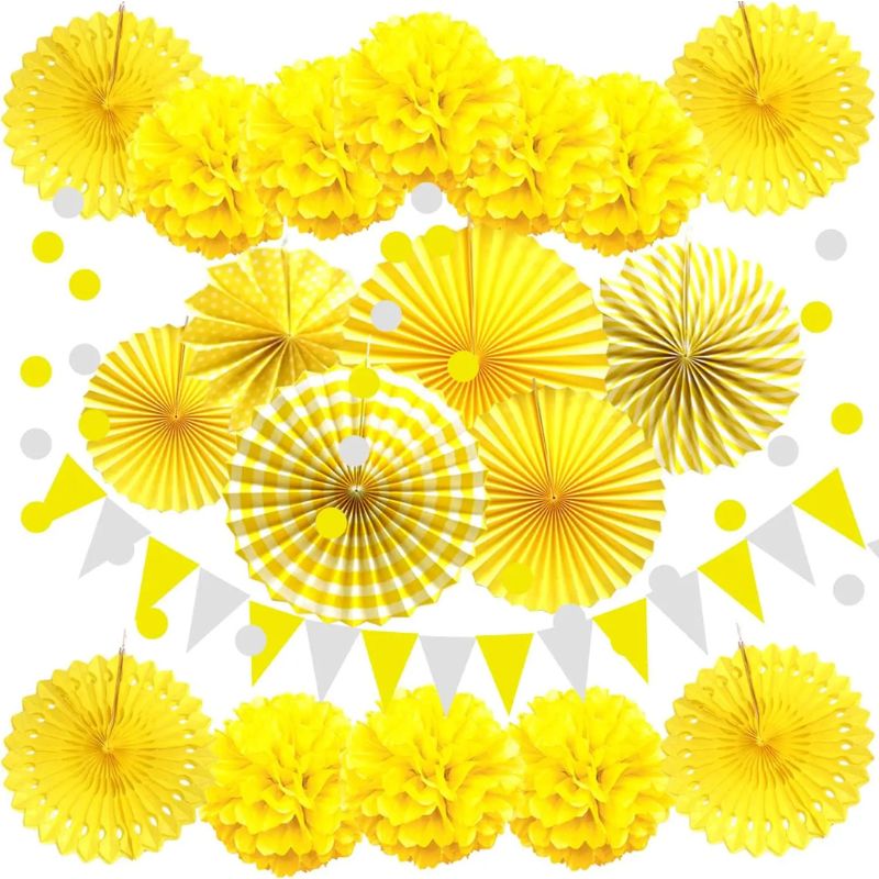 Accessoires Guinguette Avec Pompons Et Rosaces En Papier