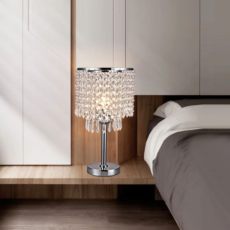 Éclairages De Table En Cristal Avec Pied Chromé Élégant
