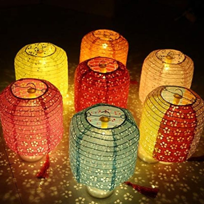 Accessoires Guinguette Avec Lanternes Ovales