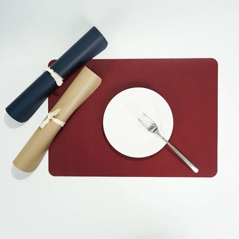 Set De Table En Cuir Élégant Et Durable