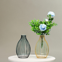 Vase Moderne Style Nordique en Fer