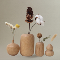 Vase en Bois Style Retro