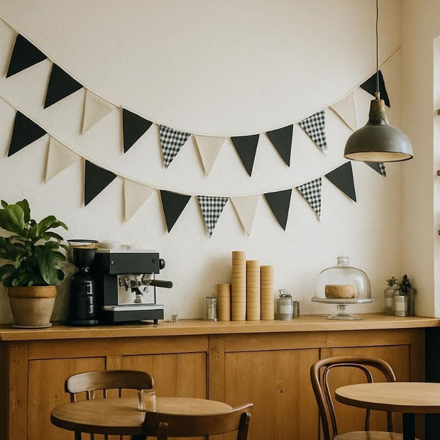 Accessoires Guinguette Avec Fanions Rétro