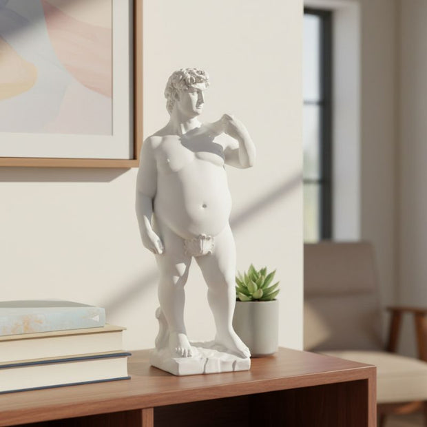 Sculpture David Revisitée Avec Silhouette Ronde Et Style Artistique