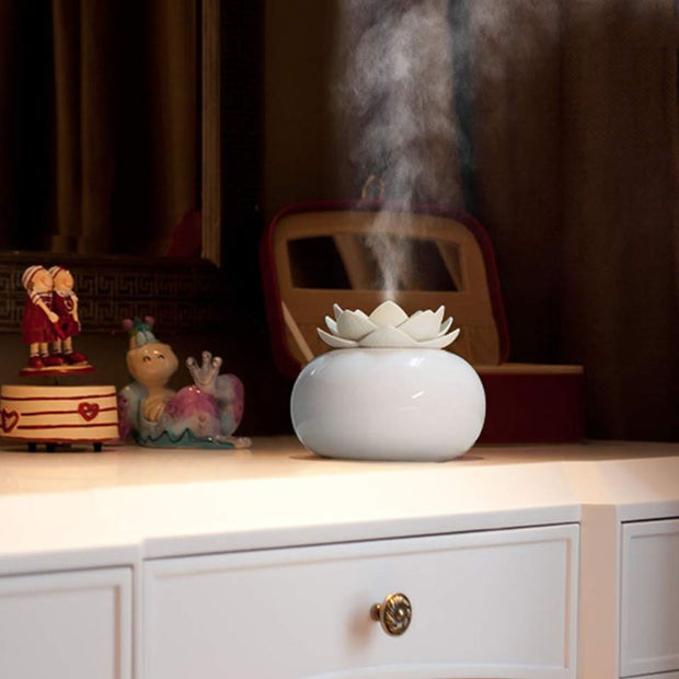 Diffuseur D’Huiles Essentielles Design En Céramique Lotus Blanc Élégant
