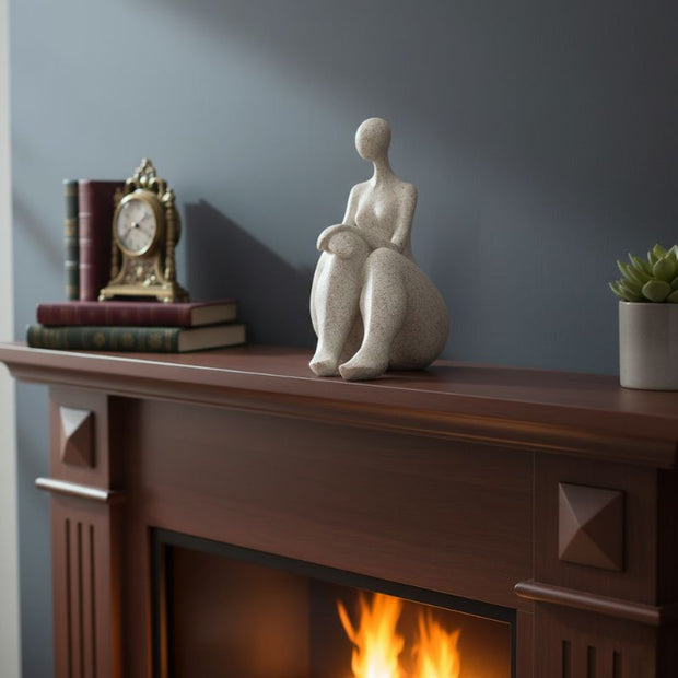 Sculpture Femme Assise En Design Moderne