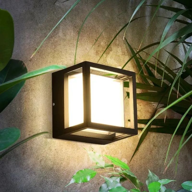 Applique Murale Extérieur Étanche En Verre Et Métal Élégante