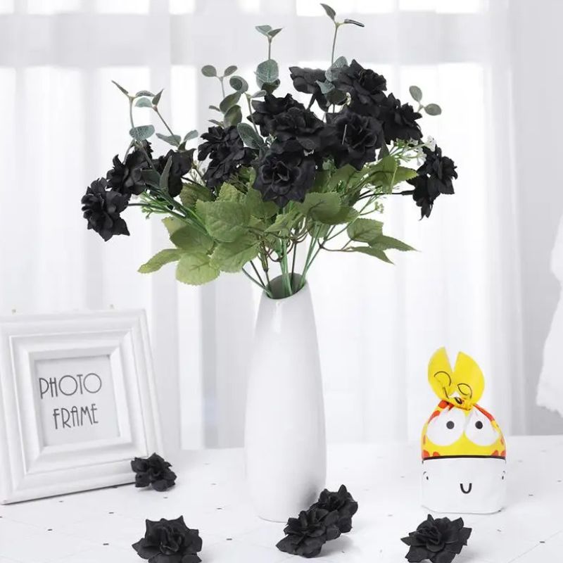 Fleur Artificielle Noir Avec Têtes De Roses
