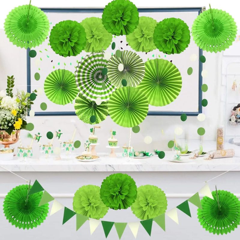 Accessoires Guinguette Avec Pompons Et Rosaces En Papier