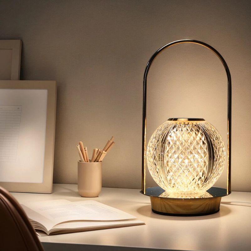 Éclairages De Table En Cristal Doré Avec Poignée Élégante