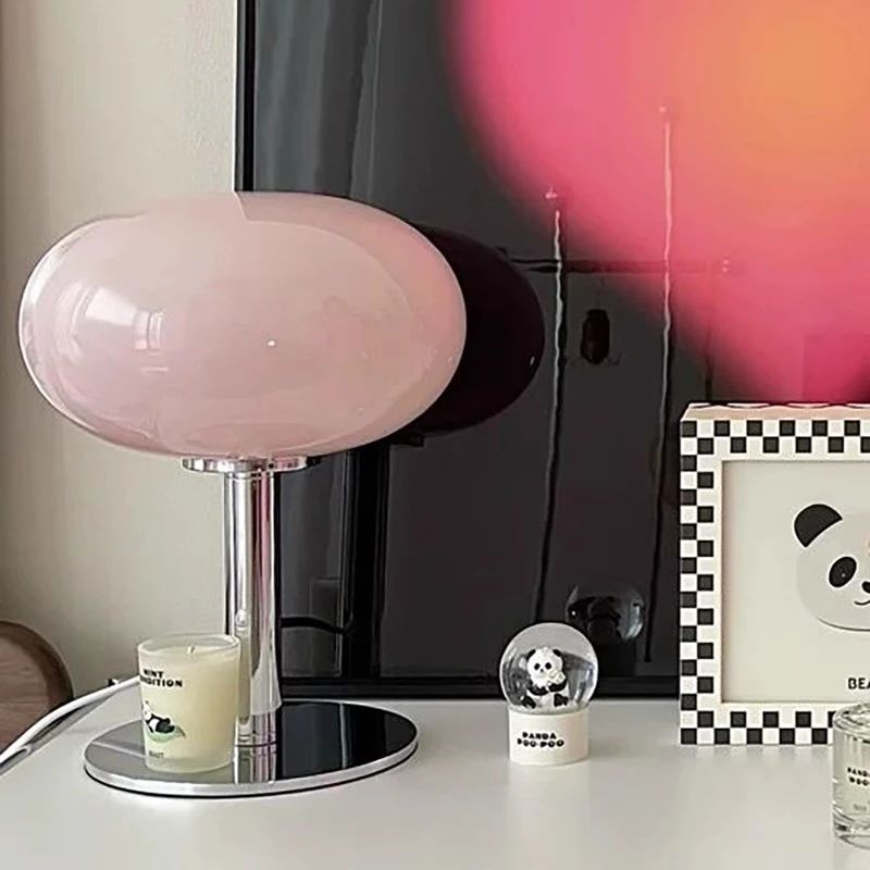 Lampe Champignon Rose Avec Pied Chromé Et Dôme Brillant