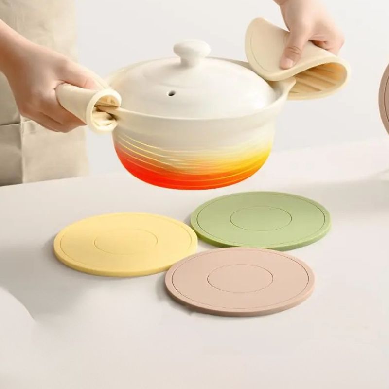 Set De Table Silicone Rond Avec Support Doré Élégant 6 Pièces