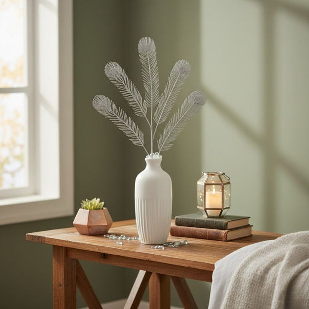 Fleur Artificielle Gris Avec Plume Métallisée Élégante