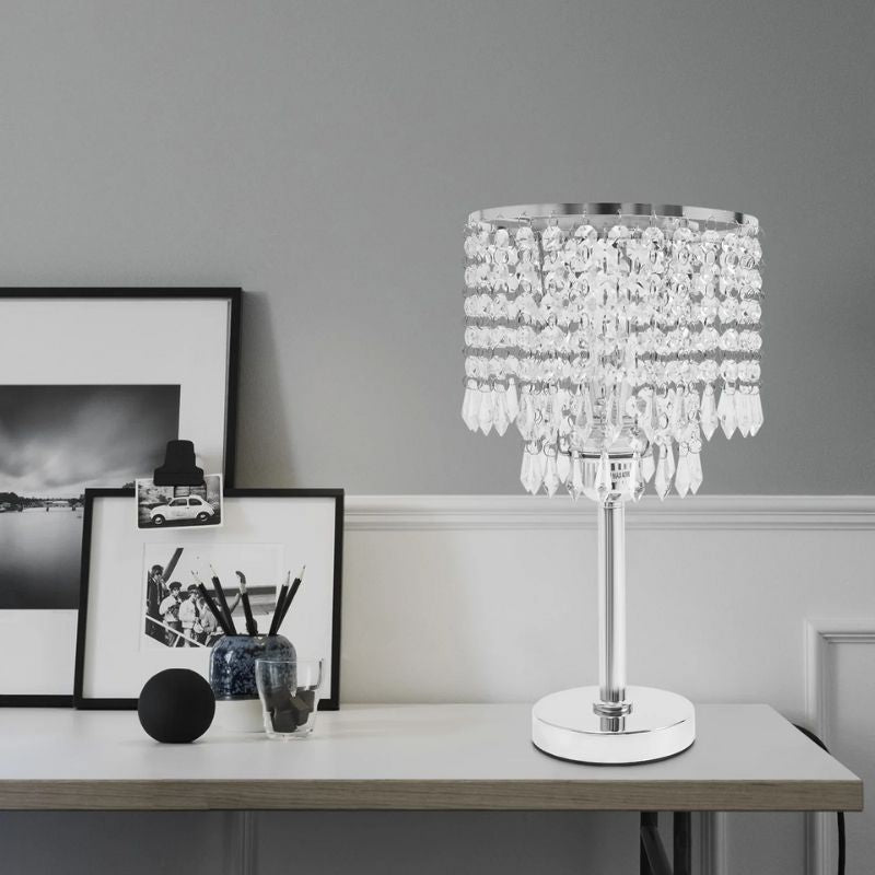 Éclairages De Table En Cristal Avec Pied Chromé Élégant