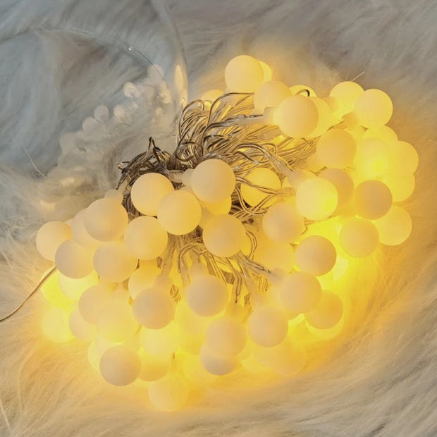 Guirlande LED Boules Blanches Ambiance Féérique