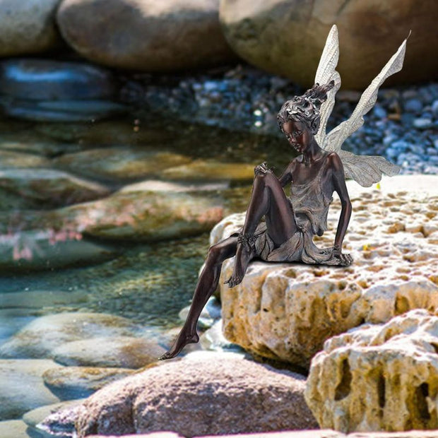 Sculpture Jardin Fée Assise En Ornement Décoratif