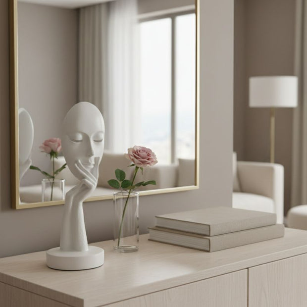 Sculpture Visage Décorative En Design Moderne Élégant