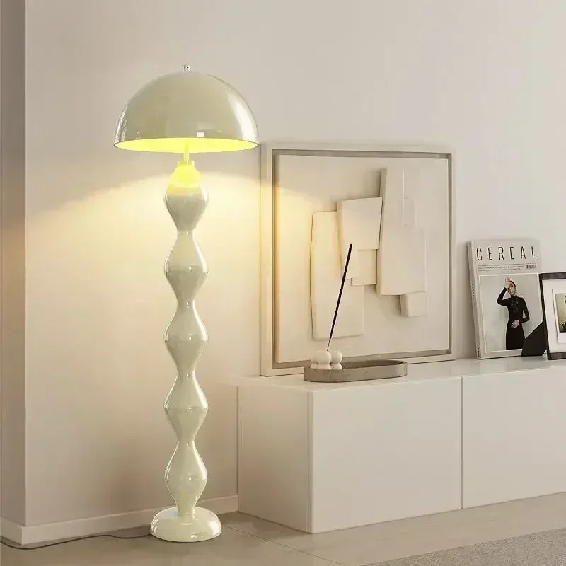Lampadaire Champignon Blanc Style Contemporain Et Raffiné