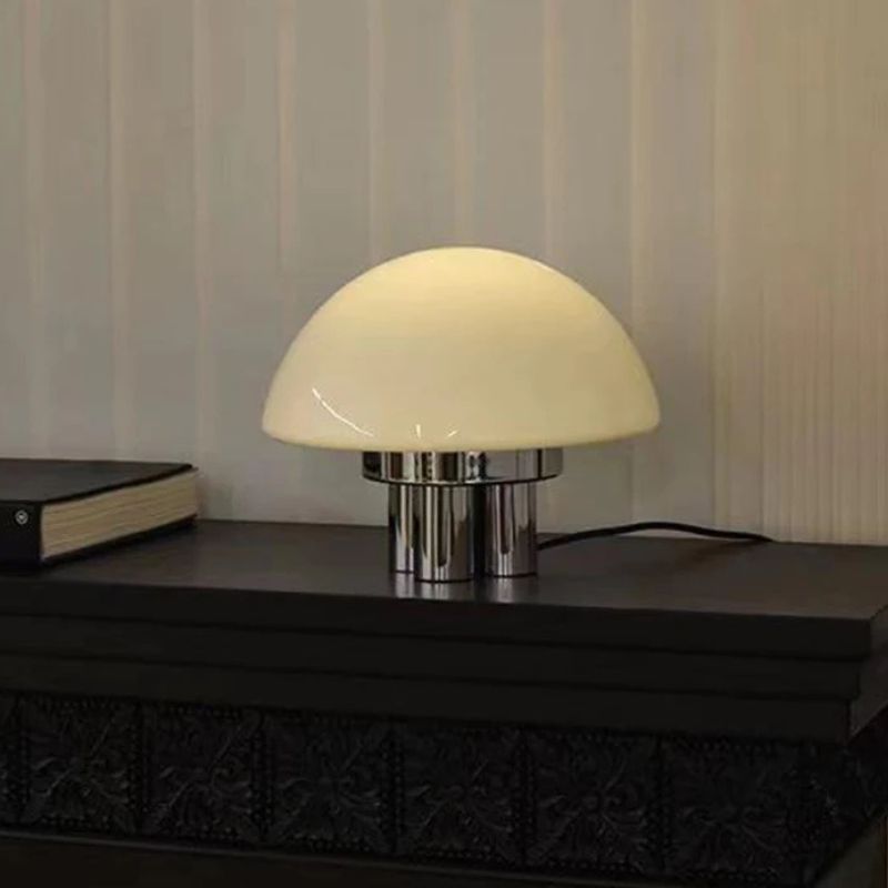 Lampe Champignon Année 70 En Acrylique Blanc Et Métal Chromé