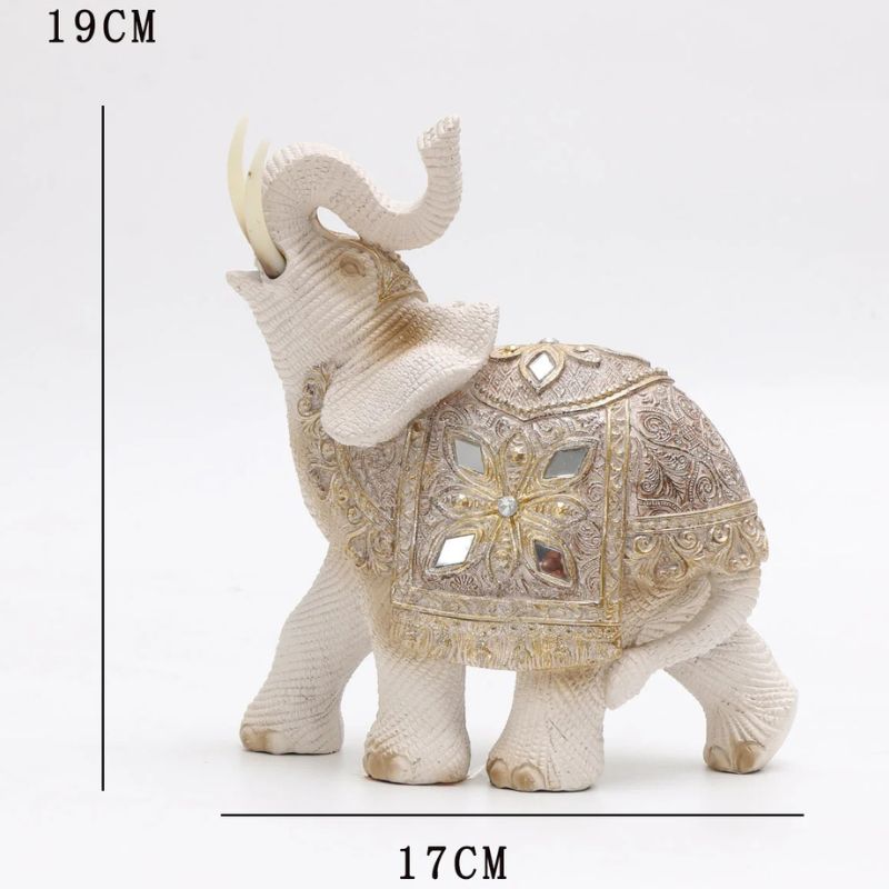 Statuette En Ivoire Éléphant Décoratif Avec Ornements Sculptés