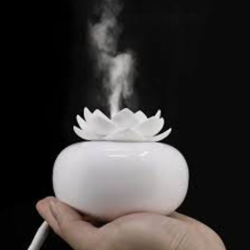 Diffuseur D’Huiles Essentielles Design En Céramique Lotus Blanc Élégant