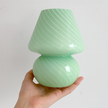 Lampe Champignon Verte En Verre Strié Élégante