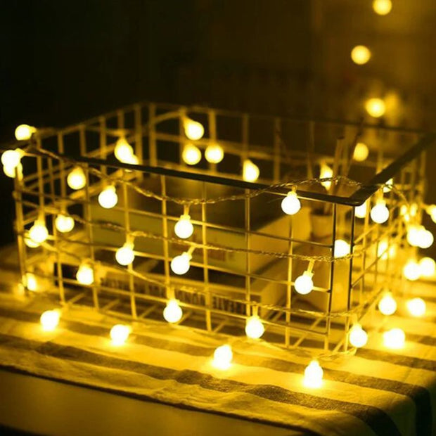 Guirlande LED Boules Blanches Ambiance Féérique