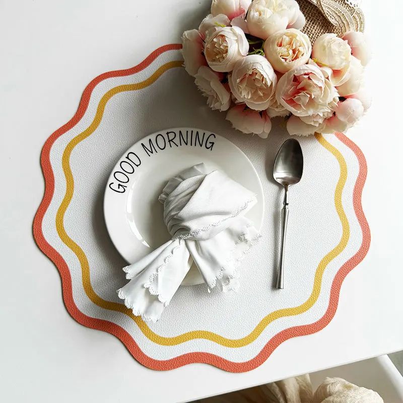 Set De Table Cuir Design Fleur Bord Ondulé