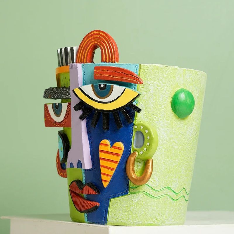 Sculpture Visage Artistique Avec Design Abstrait Multicolore