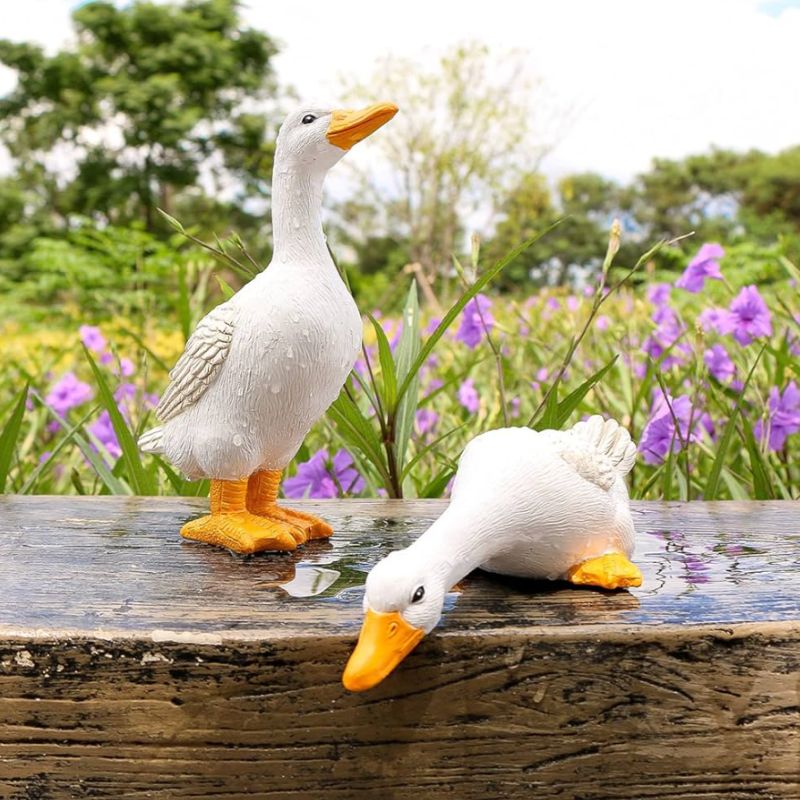 Sculpture Oie Décorative En Résine