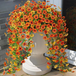 Guirlande De Fleurs Artificielles En Décoration Avec Effet Cascade