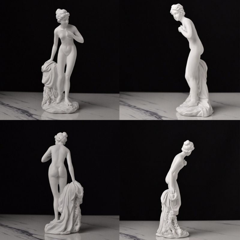 Sculpture Venus Élancée Avec Finition Lisse Et Charme Classique