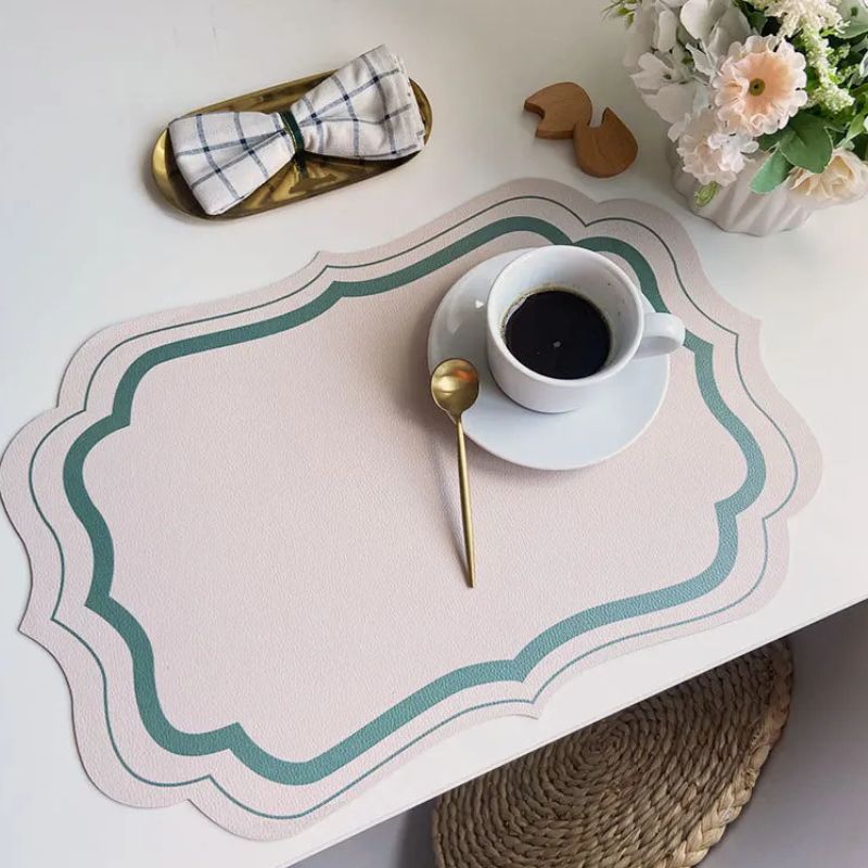 Set De Table Cuir avec Bord Ondulé