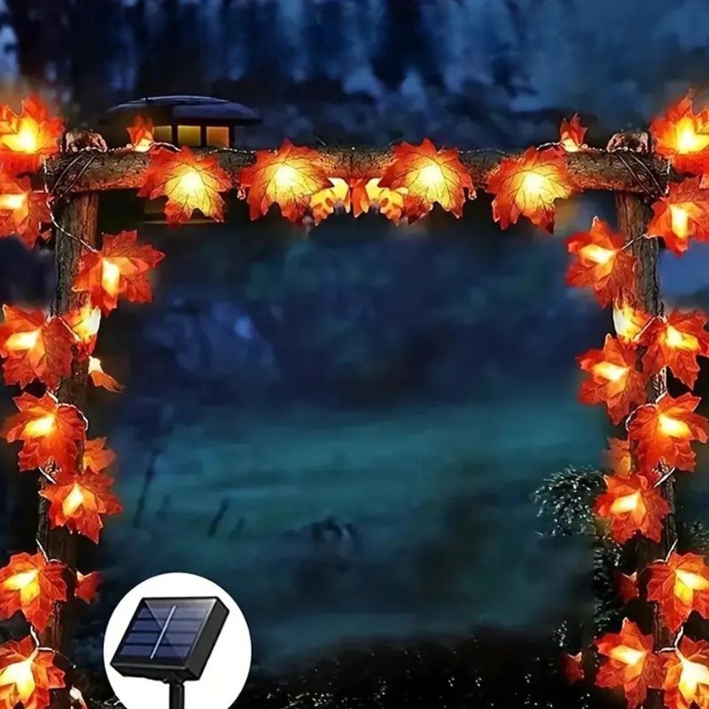 Guirlandes Solaires Feuilles D’Érable LED