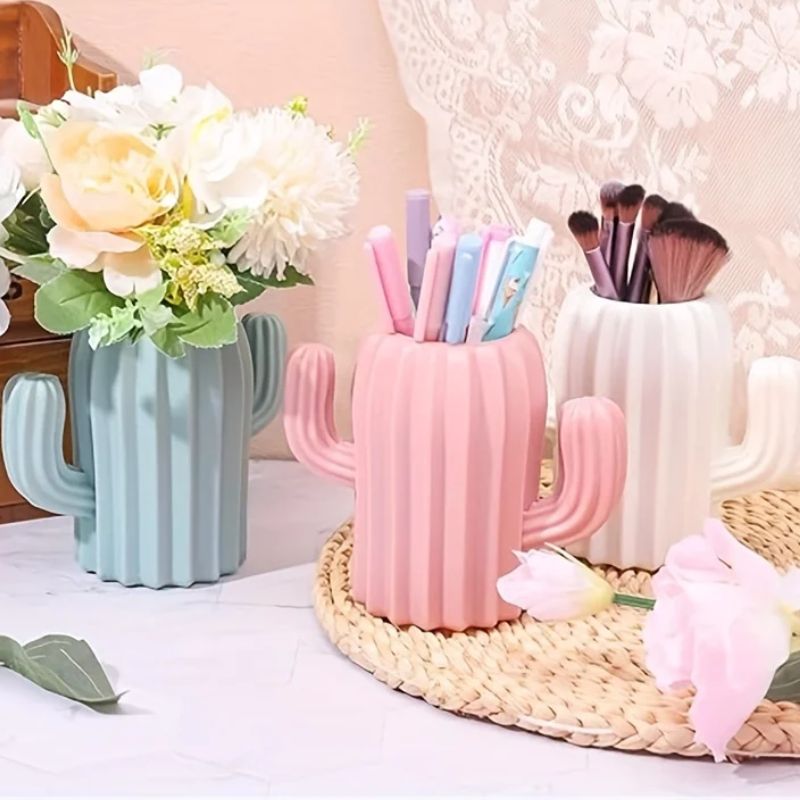 Vase Polyvalent en Plastique Européen