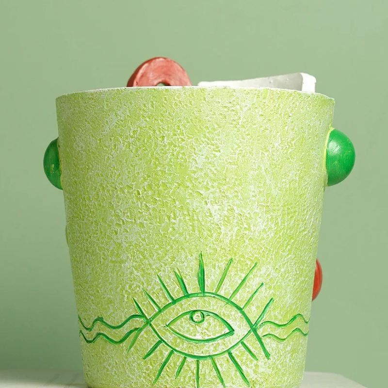 Sculpture Visage Artistique Avec Design Abstrait Multicolore