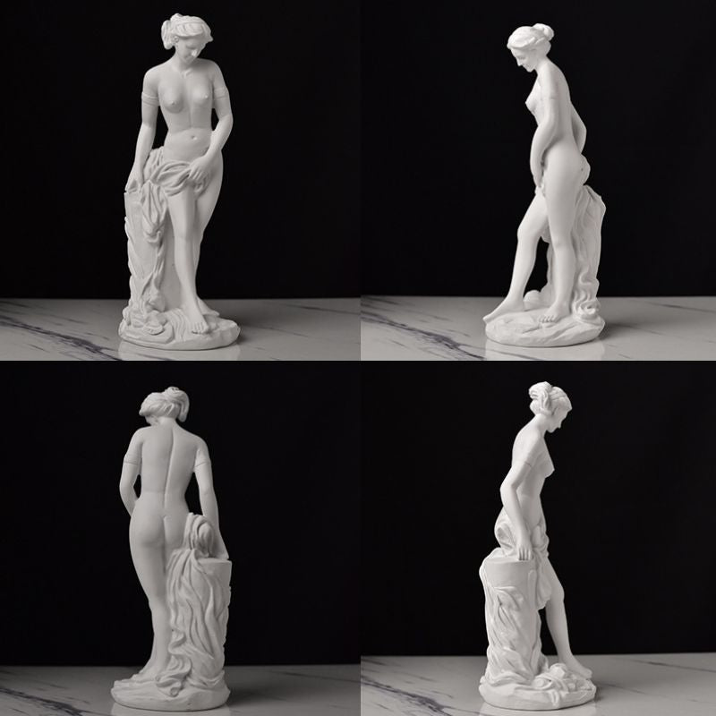 Sculpture Venus Classique Avec Drapé Élégant