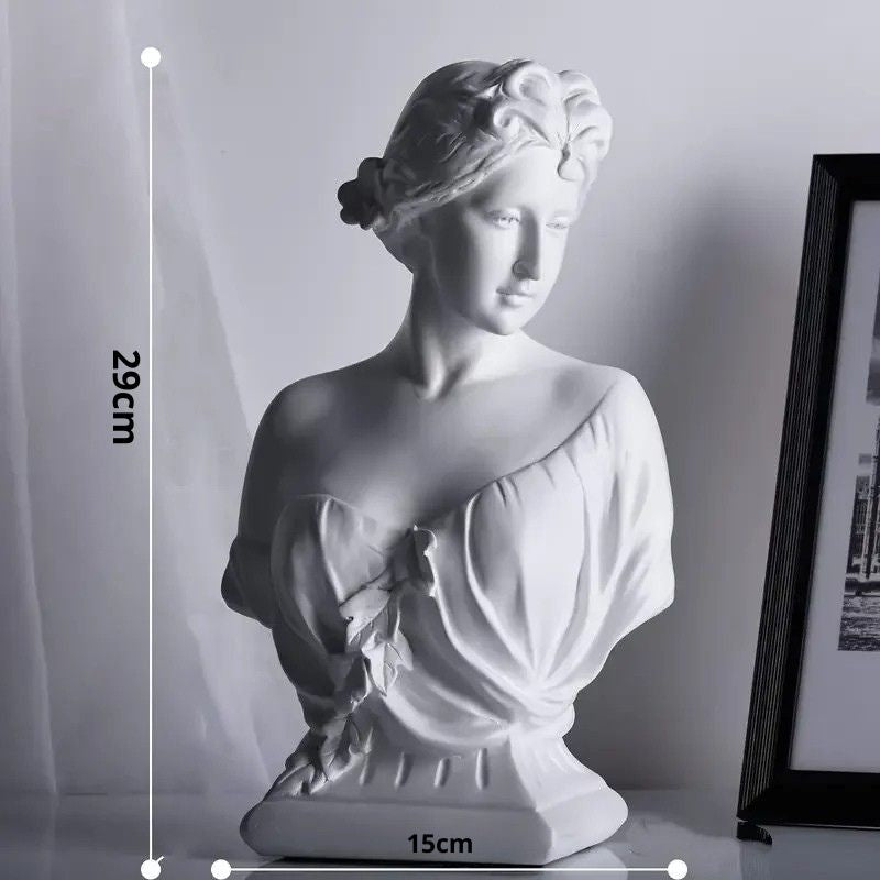 Sculpture Femme Déesse Grecque En Style Antique