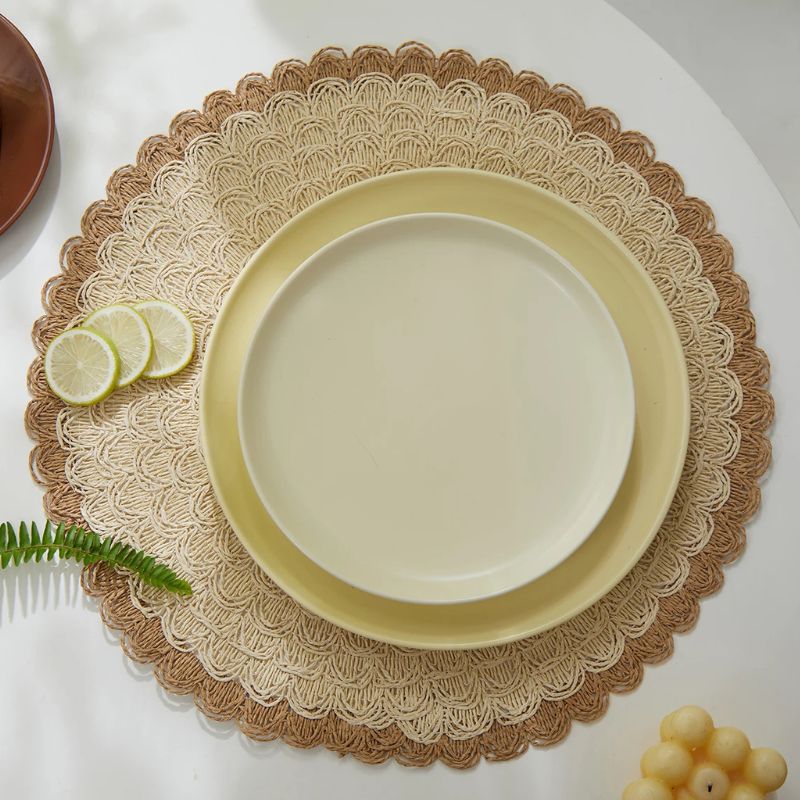 Set De Table En Papier Rond Tissé Naturel Et Élégant