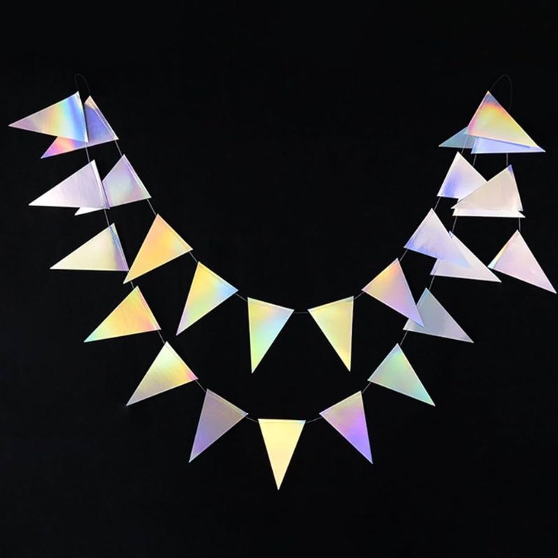 Guirlandes pour Anniversaire Triangle Métallique à Reflets Arc-en-Ciel