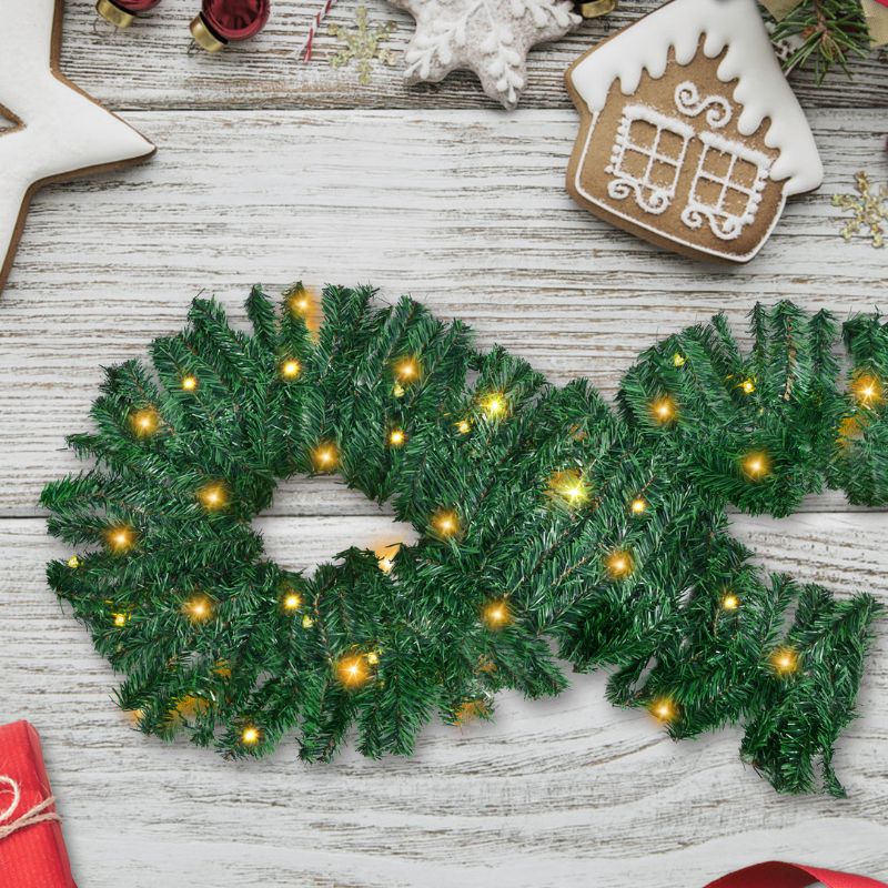 Guirlandes Pour Arbres De Noël Lumineuses Avec Feuillage Vert Réaliste