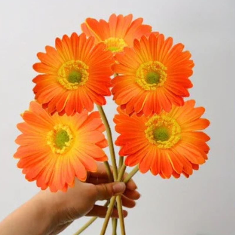 Fleur Artificielle Orange Avec Gerberas Vifs En Bouquet Décoratif