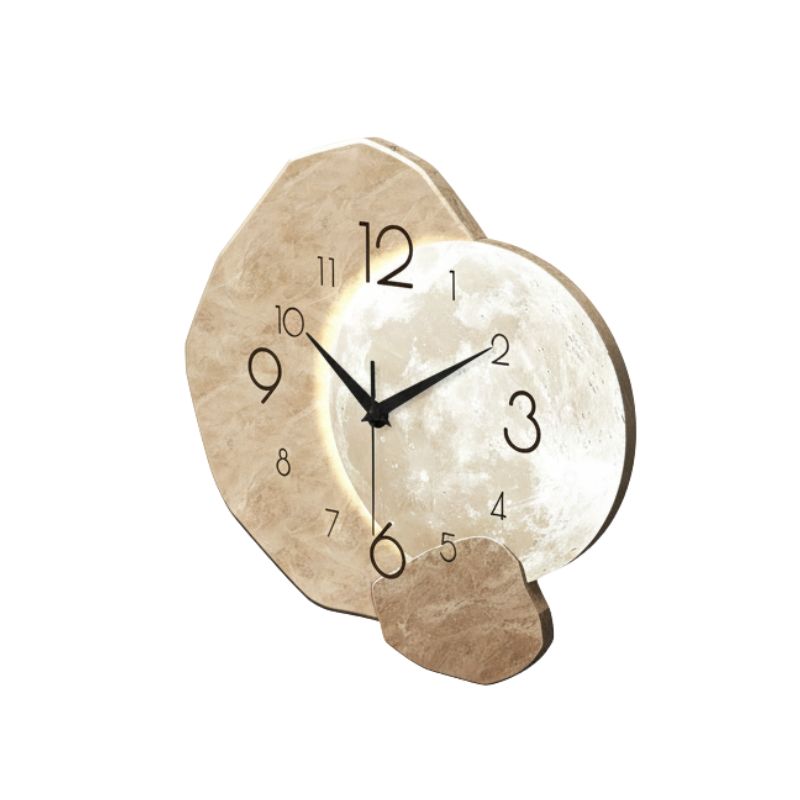Horloge Murale en Bois au Design Lunaire