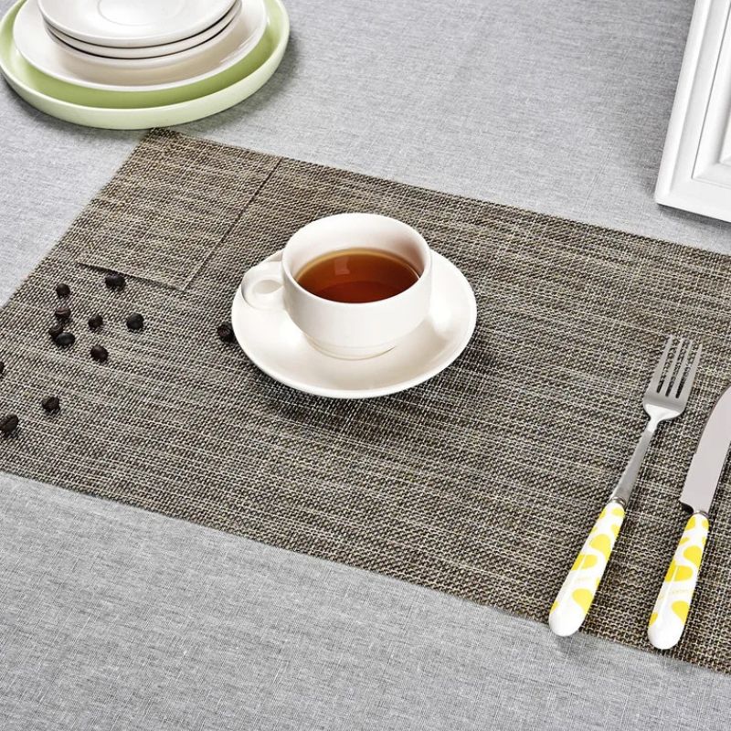 Set De Table Vinyle Rectangulaire Tissé Lavable Et Résistant 4 Pièces