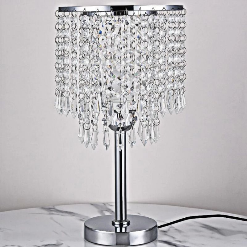 Éclairages De Table En Cristal Avec Pied Chromé Élégant