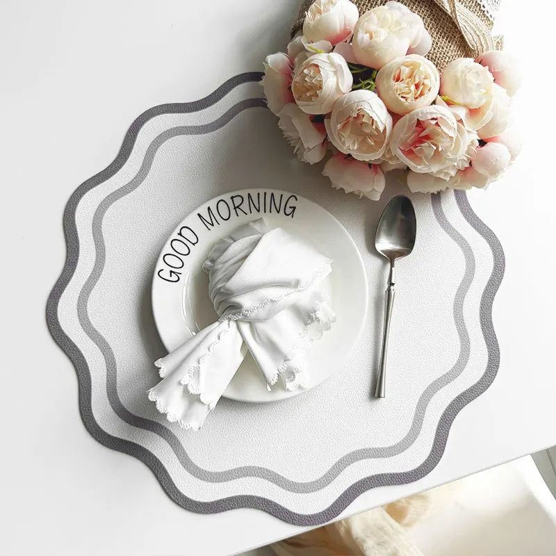 Set De Table Cuir Design Fleur Bord Ondulé