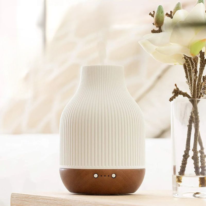 Diffuseur D’Huiles Essentielles Design En Céramique Avec Base En Bois