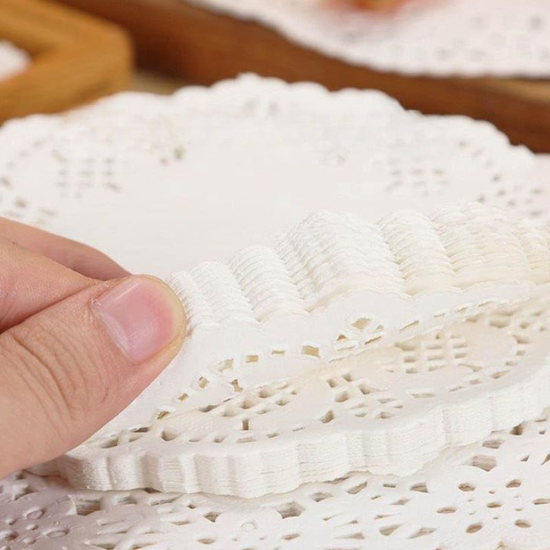 Set De Table En Papier Dentelle Élégant 150 Pièces