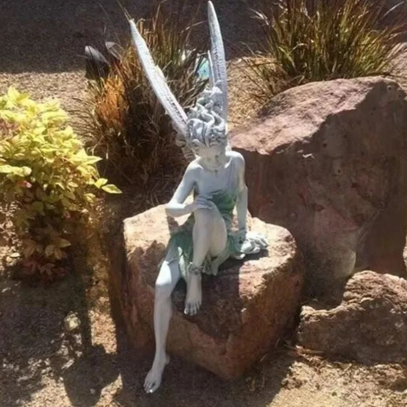 Sculpture Jardin Fée Assise En Ornement Décoratif