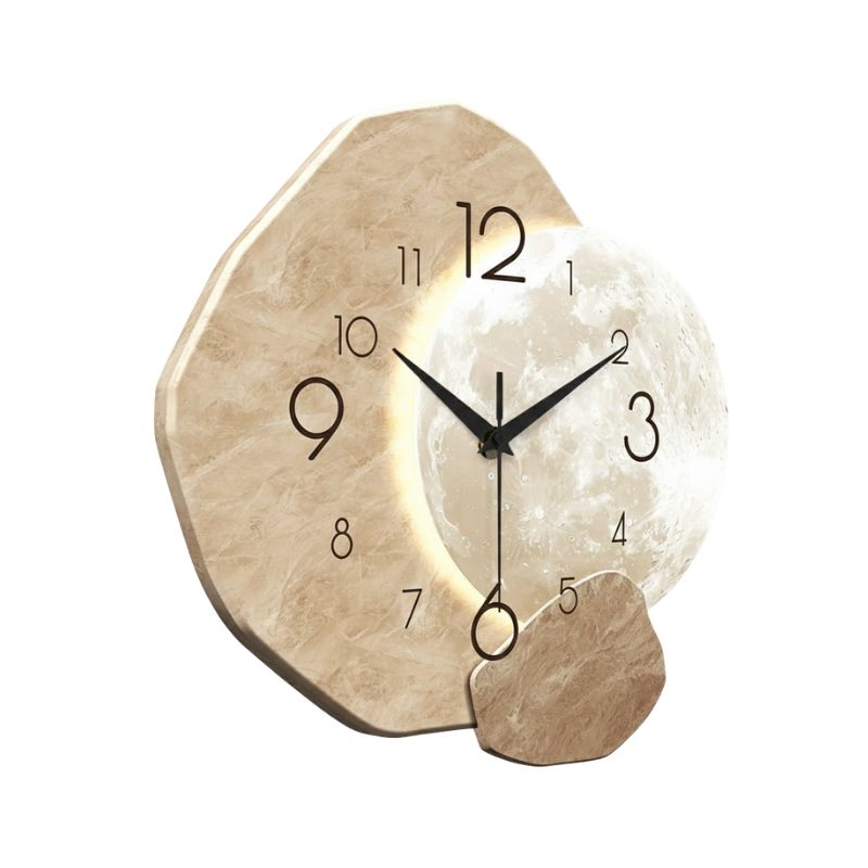 Horloge Murale en Bois au Design Lunaire